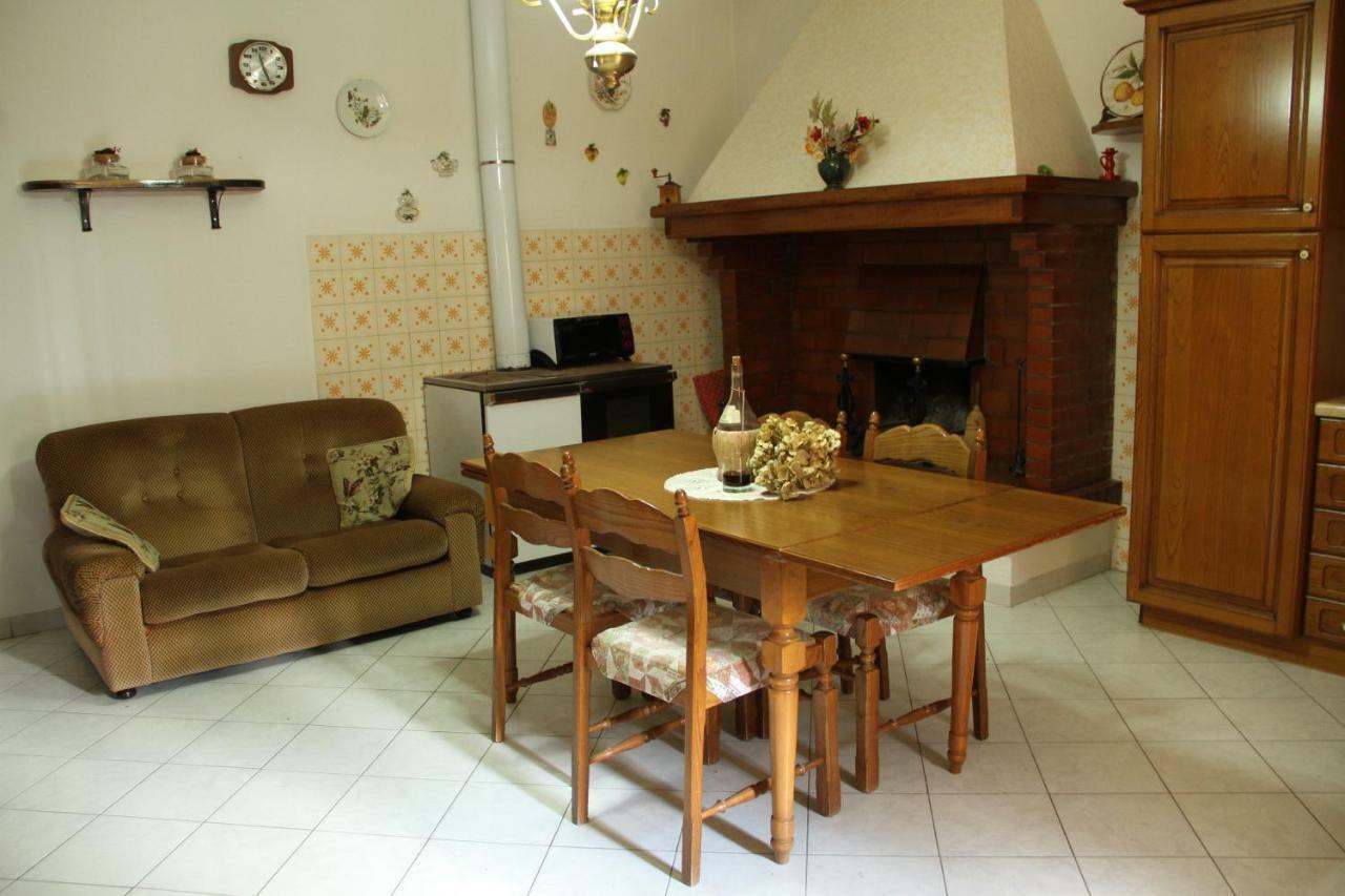 Vila La Casa Dei Nonni Chianni Exteriér fotografie